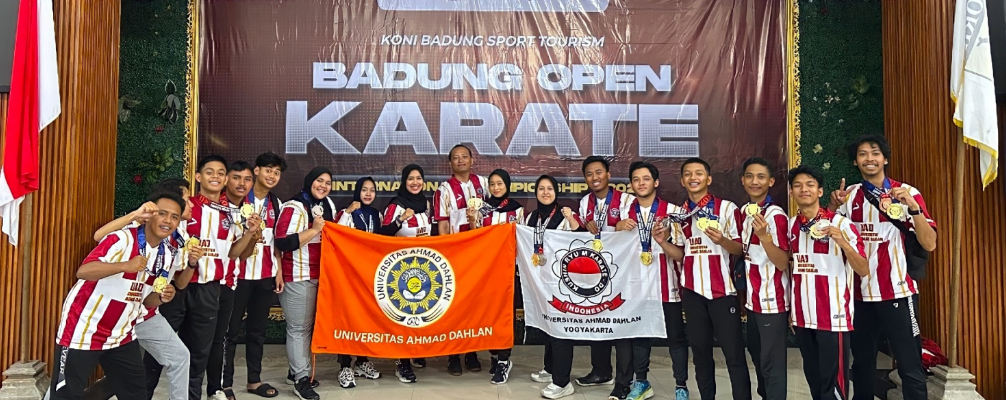 UKM Karate UAD Borong Medali di Bali