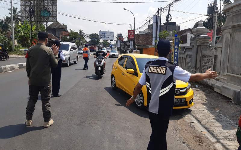 data arus kendaraan masuk DIY jelang Nataru jalur paling padat Yogyakarta saat libur Natal dan Tahun Baru cara hindari macet di Jogja saat Nataru 2026