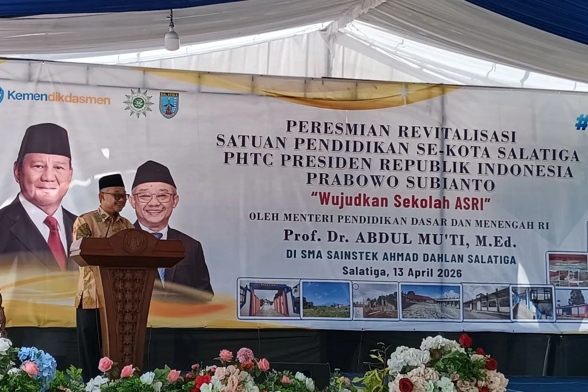 Mendikdasmen mendorong siswa bersepeda ke sekolah untuk hidup sehat sekaligus mendukung program hemat energi di lingkungan pendidikan.