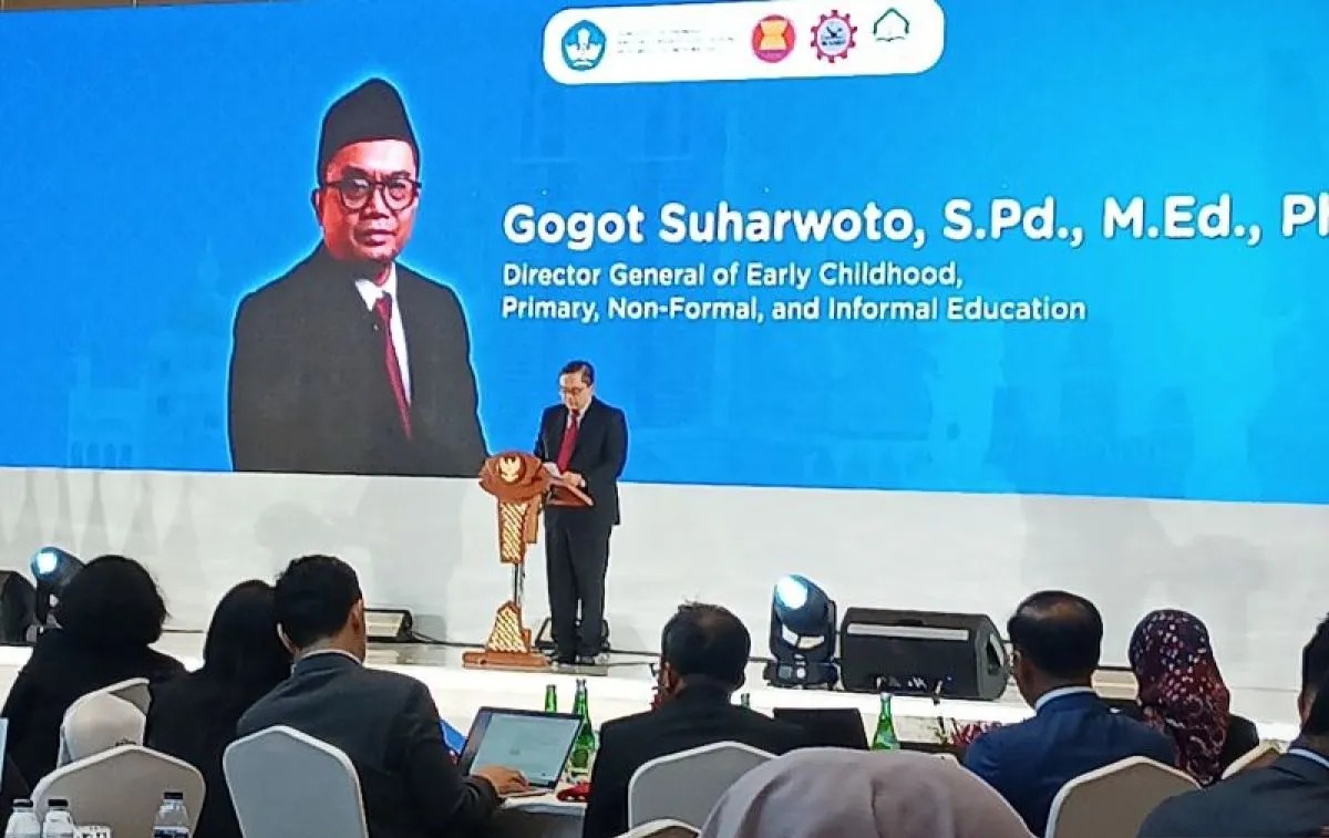 Kemendikdasmen memberikan relaksasi dana BOSP untuk guru ASN PPPK yang hanya berlaku tahun ini sebagai dukungan operasional sekolah.