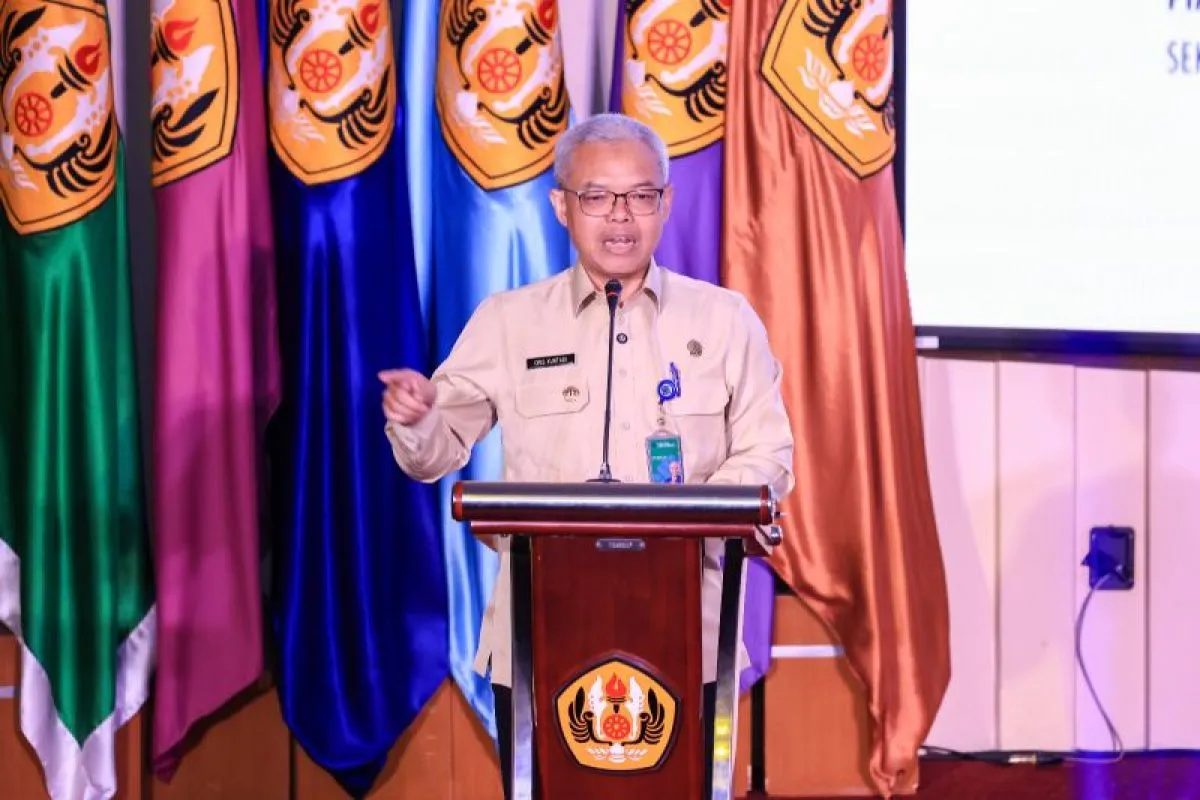 Kemnaker menegaskan perguruan tinggi memiliki peran penting dalam pengembangan sumber daya manusia yang kompetitif.