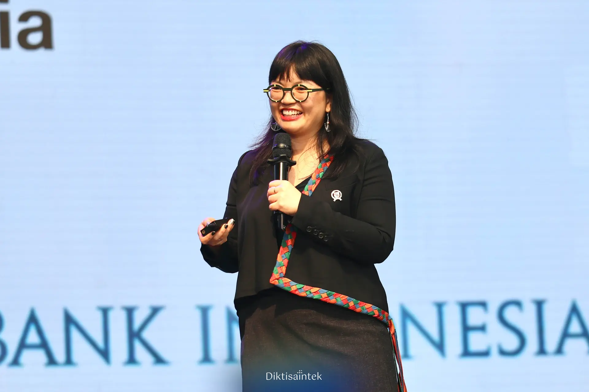 Wamen Stella Christie mendorong talenta digital Indonesia memiliki kemampuan berpikir kritis di tengah perkembangan AI.