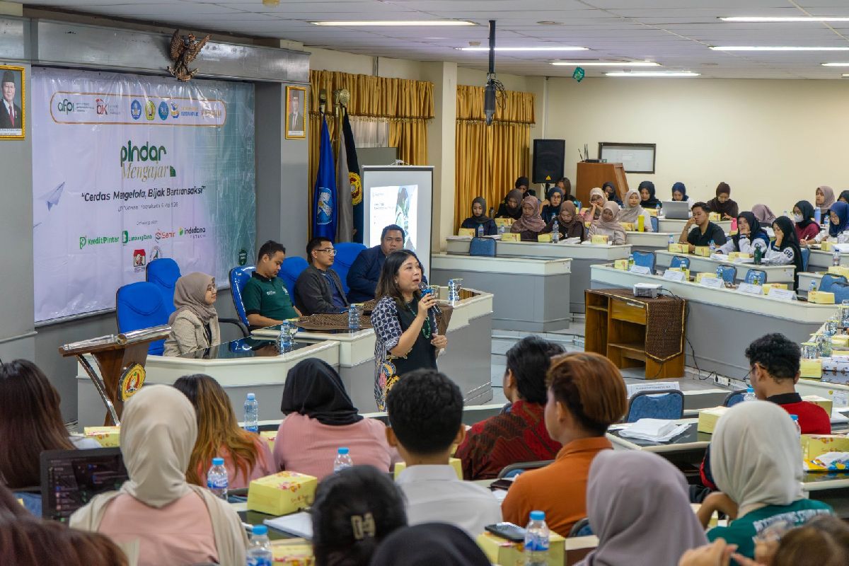 Dominasi anak muda dalam penggunaan fintech mendorong penguatan edukasi literasi keuangan digital secara berkelanjutan.