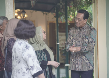 Gubernur DIY Sri Sultan Hamengku Buwono X berdiskusi dengan jajaran Majelis Wali Amanat UGM periode 2026–2031 mengenai penguatan tata kelola, kualitas akademik, dan transparansi perguruan tinggi.