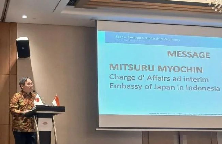 Mahasiswa dan alumni penerima beasiswa Jepang mengikuti kegiatan yang membahas peran pendidikan dalam memperkuat hubungan Indonesia dan Jepang melalui kerja sama akademik serta pertukaran budaya.