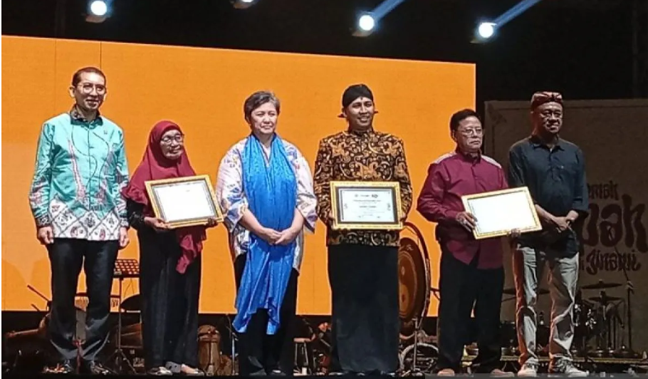 Suasana kegiatan MPR RI yang membahas revisi Undang-Undang Sistem Pendidikan Nasional (UU Sisdiknas) sebagai upaya memperkuat pendidikan inklusif dan pemerataan akses pendidikan di Indonesia.