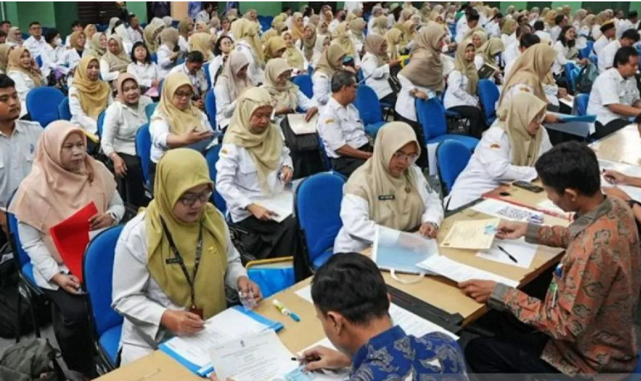 DPR Dorong Kesejahteraan Guru Naik Setelah Status Kepegawaian Diperjelas