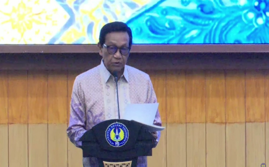 Sri Sultan Hamengku Buwono X meluncurkan Pendidikan Khas Kejogjaan untuk perguruan tinggi di Yogyakarta.